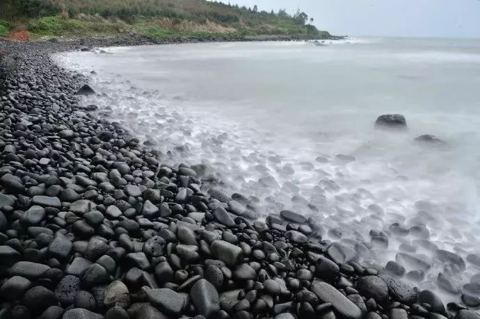 距海南20km有片处女地，比台湾风情比三亚便宜，路过都错过了