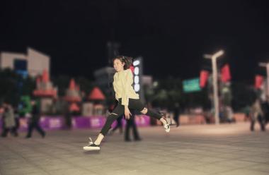 年轻人应该有怎样的青春状态,年轻人的青春怎么形容