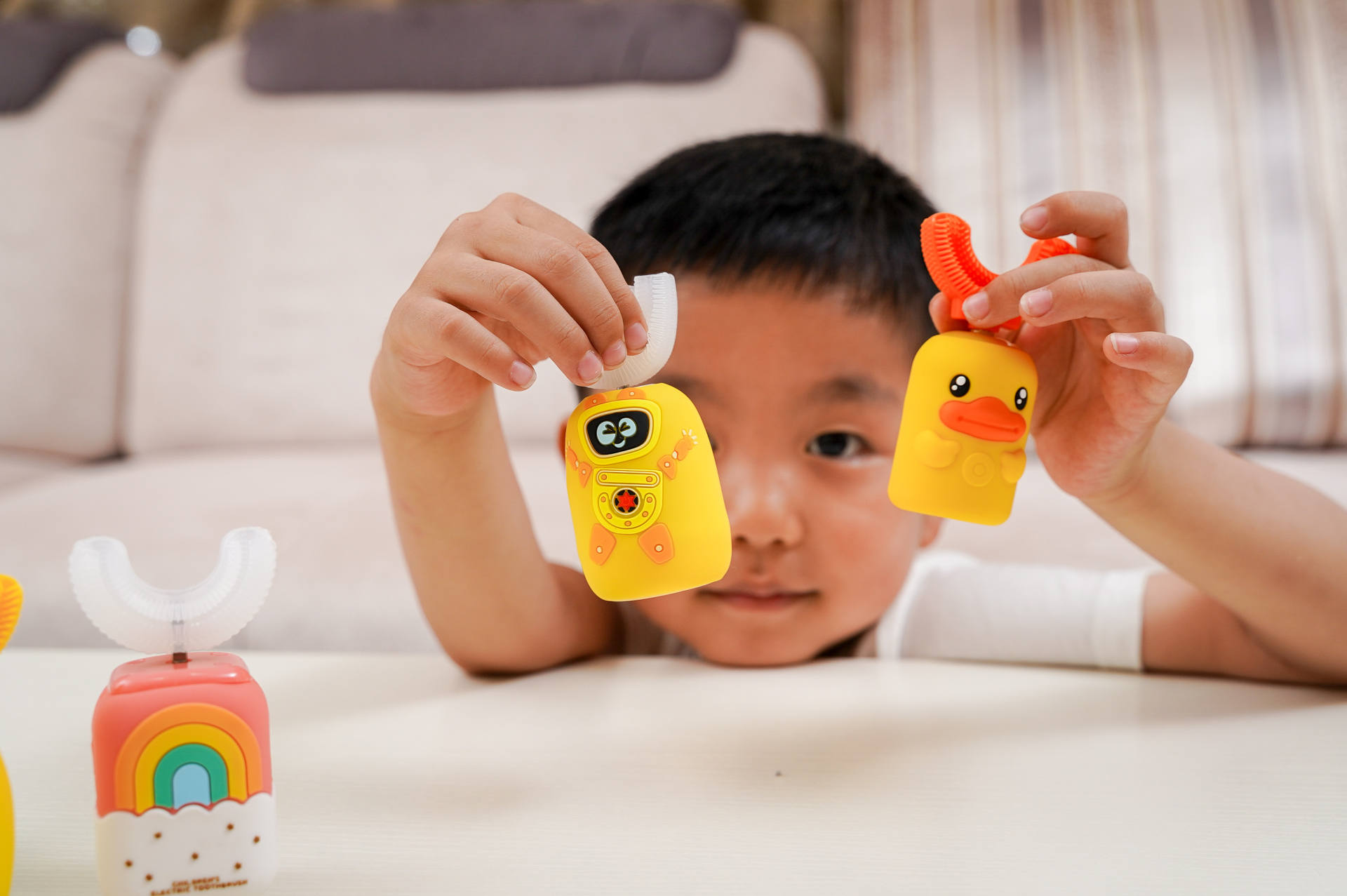 儿童电动牙刷u型真实推荐测评,usmile电动牙刷怎么样