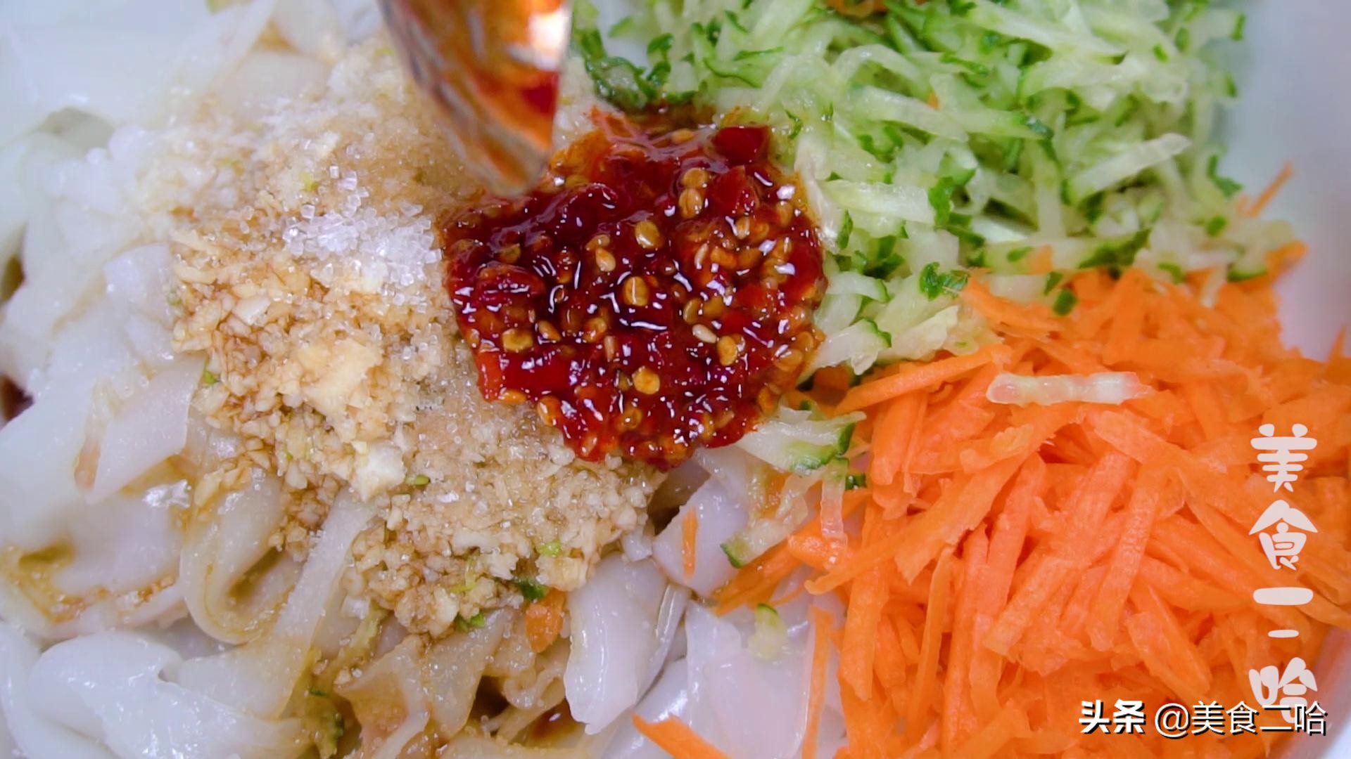 凉皮干裂是不是盐放多了,凉皮干裂