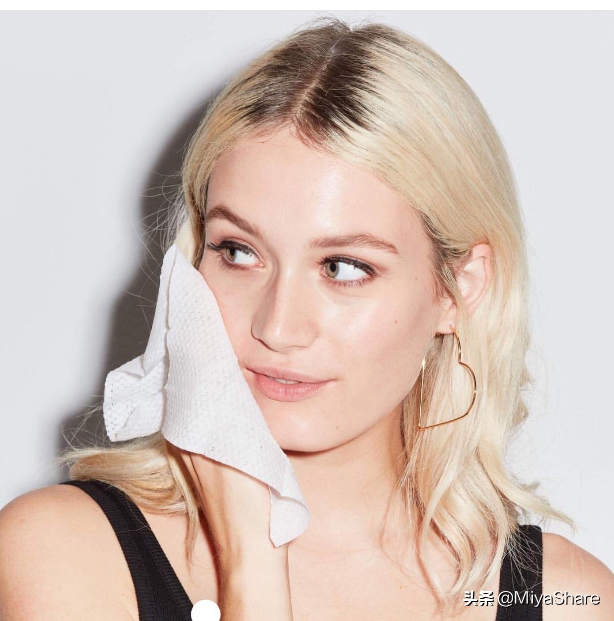 脸上痘坑痘印用什么方法修复,满脸痘坑疤痕怎么去除