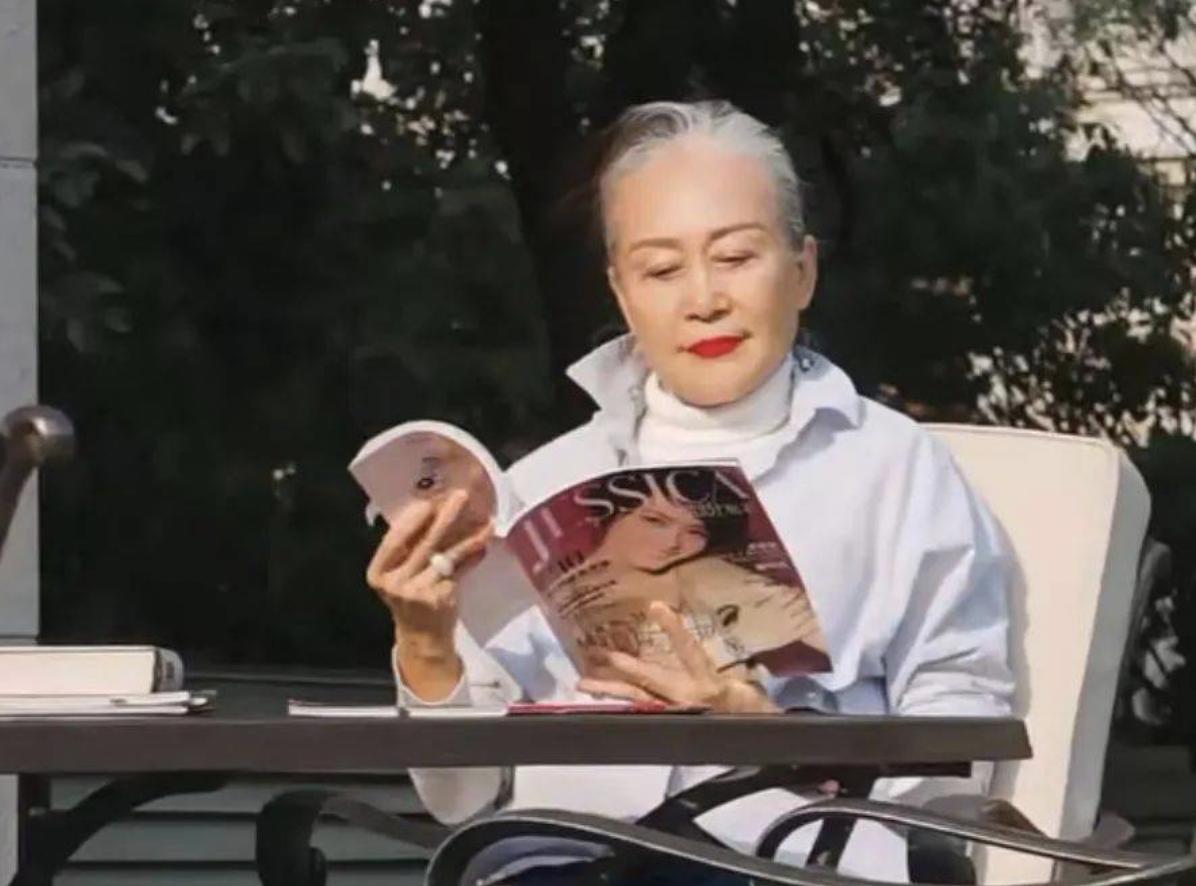 北京美女，40岁在餐馆洗碗，70岁当总经理，拿下过8亿元订单