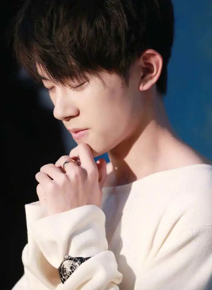 易烊千玺由国民弟弟变成实力演员,易烊千玺真实家境到底如何