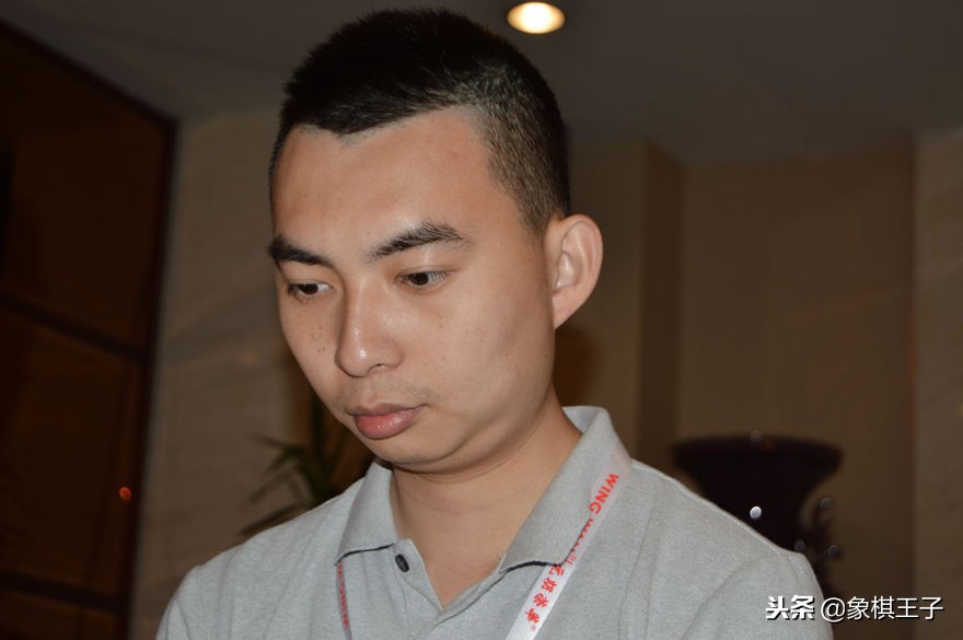 中国象棋王天一与蒋川比赛视频,许银川讲解2015王天一vs吕钦