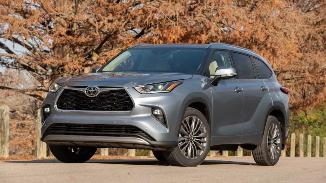 试驾汉兰达2022款,汉兰达两驱精英7座试驾视频