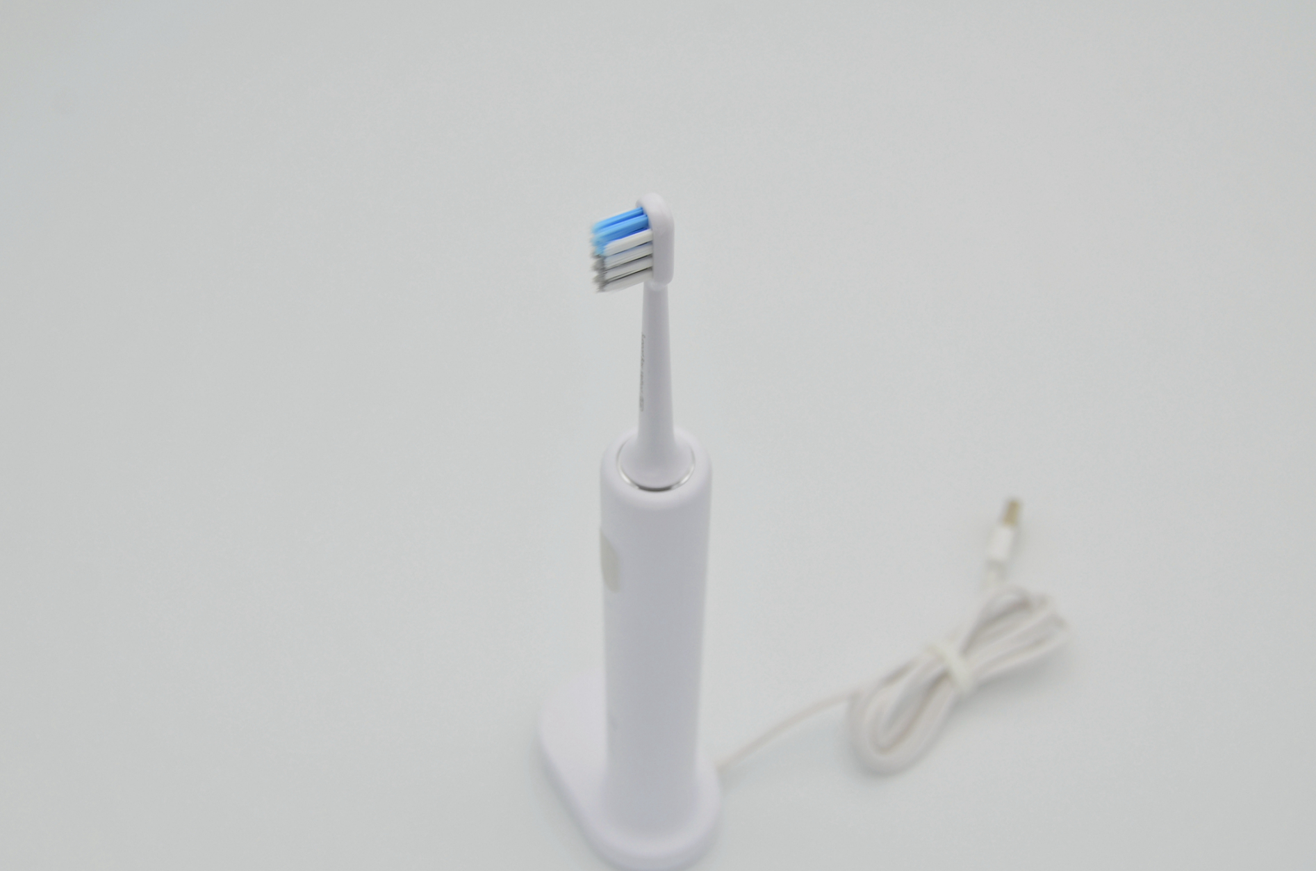 贝医生声波电动牙刷不震动,贝医生牙刷是声波牙刷吗