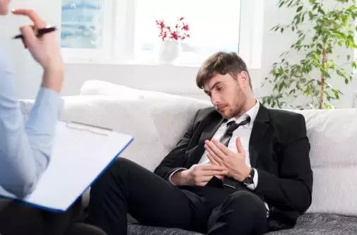 销售如何应对顾客说不着急,销售中解决客户疑虑的技巧