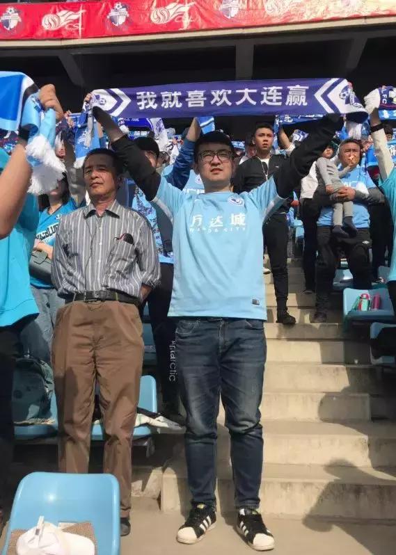 【第12人】听出精彩！一份特殊的足球情结！