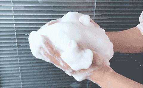 羽绒服有点黄怎么洗白,羽绒服又脏又油怎么洗