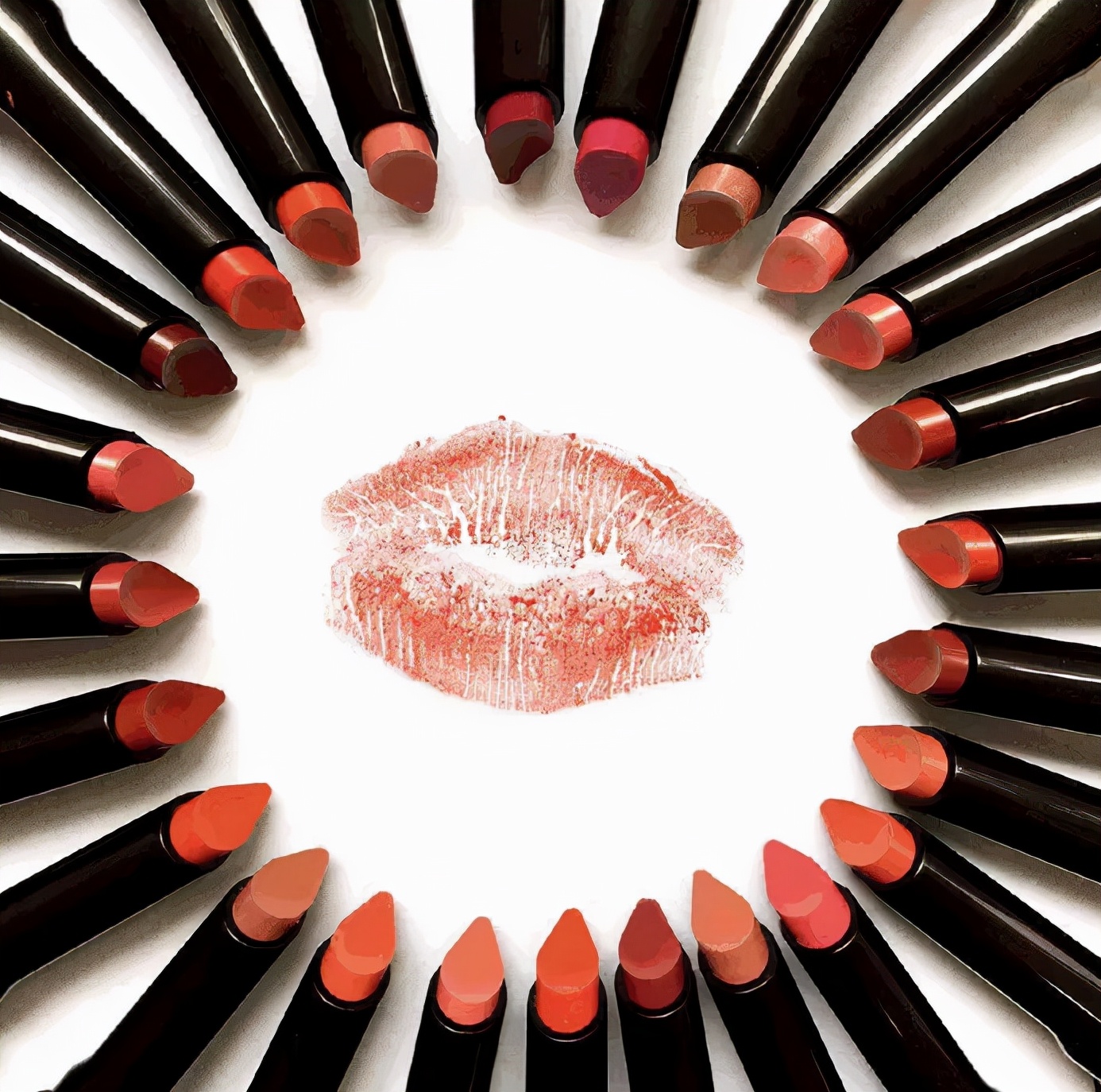 口红怎么选白皮的好用一点,韩系欧美口红都要怎么挑