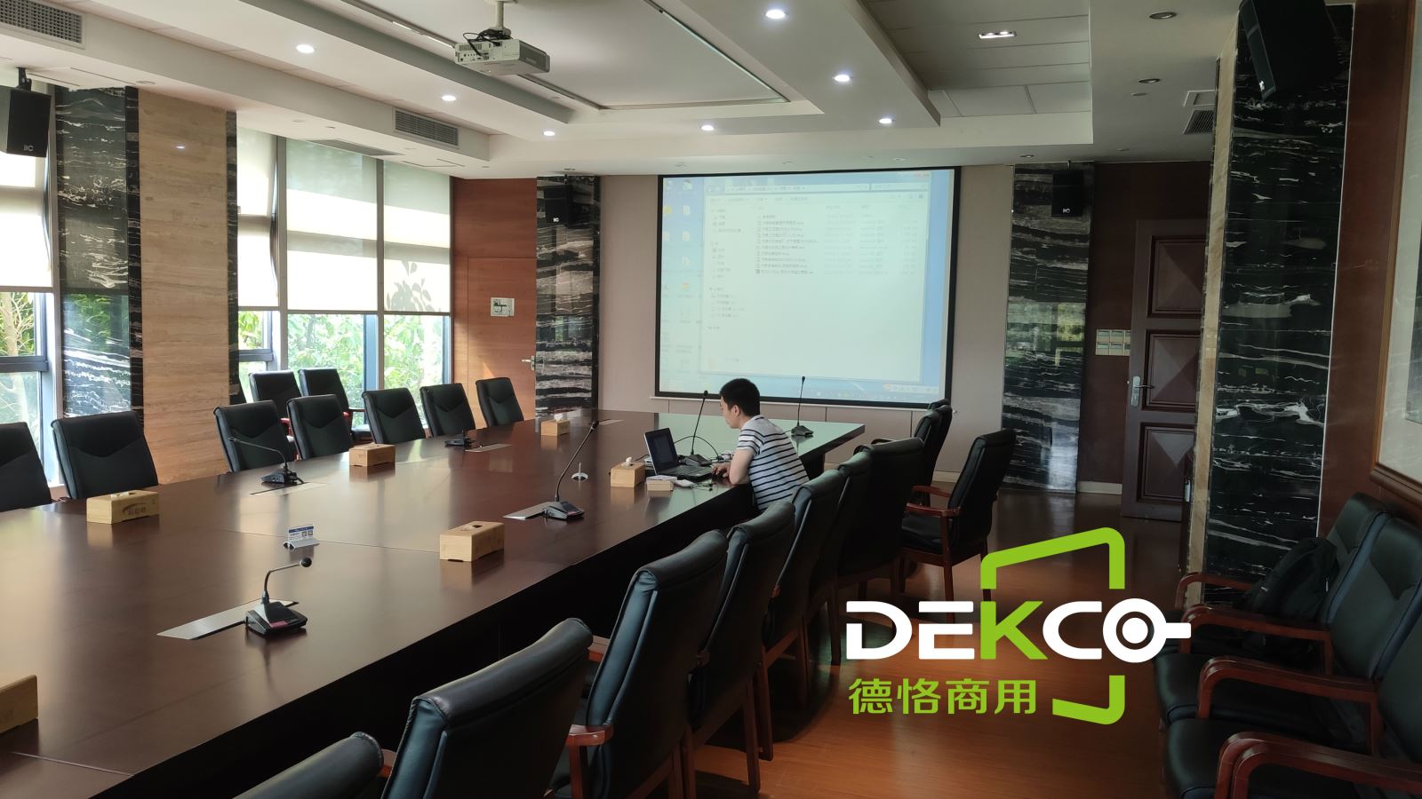 win7笔记本怎么投屏到小米电视,电脑win7如何设置投屏到电视