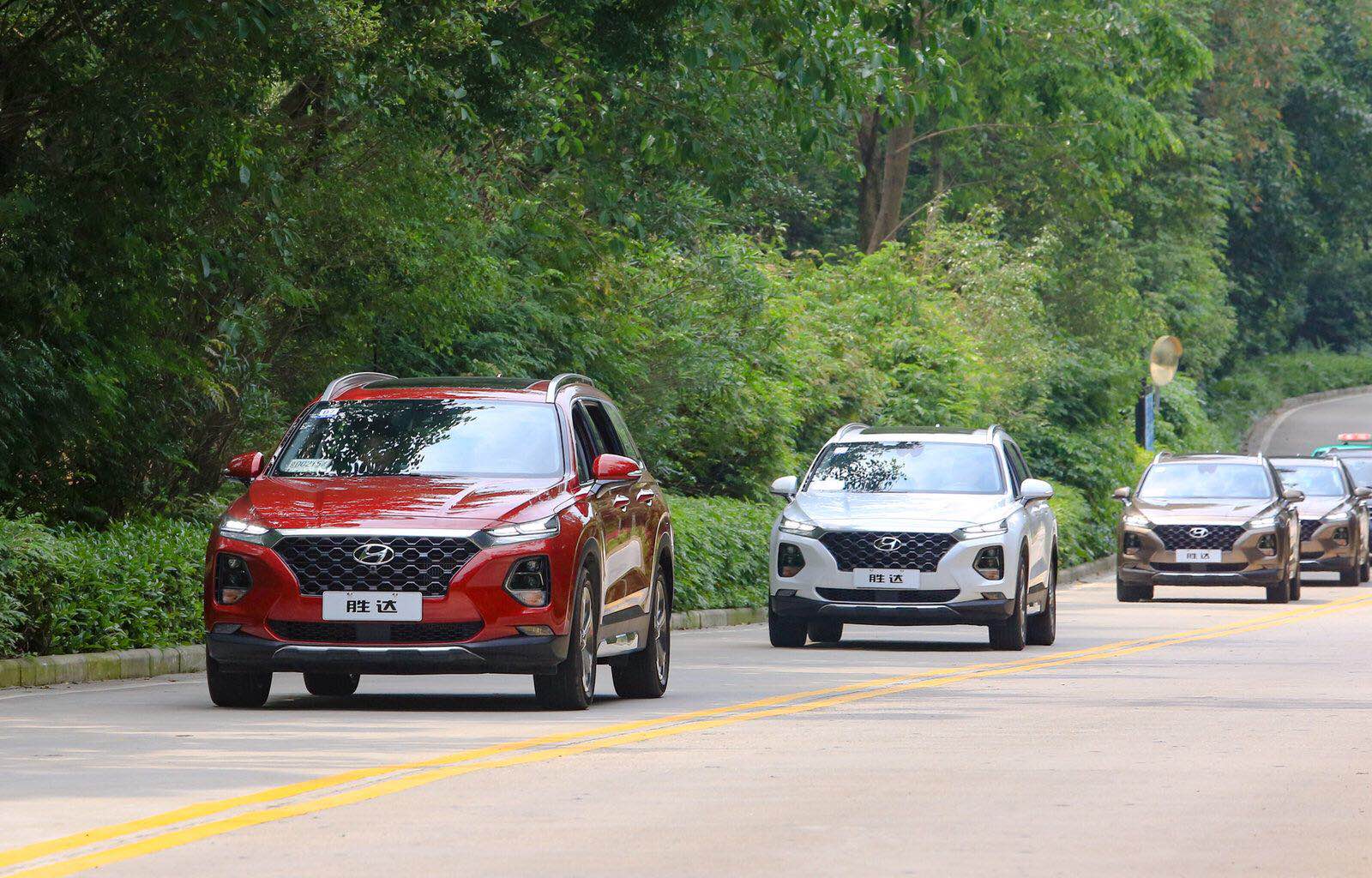 第四代胜达是中大型suv,第四代胜达空间表现怎么样