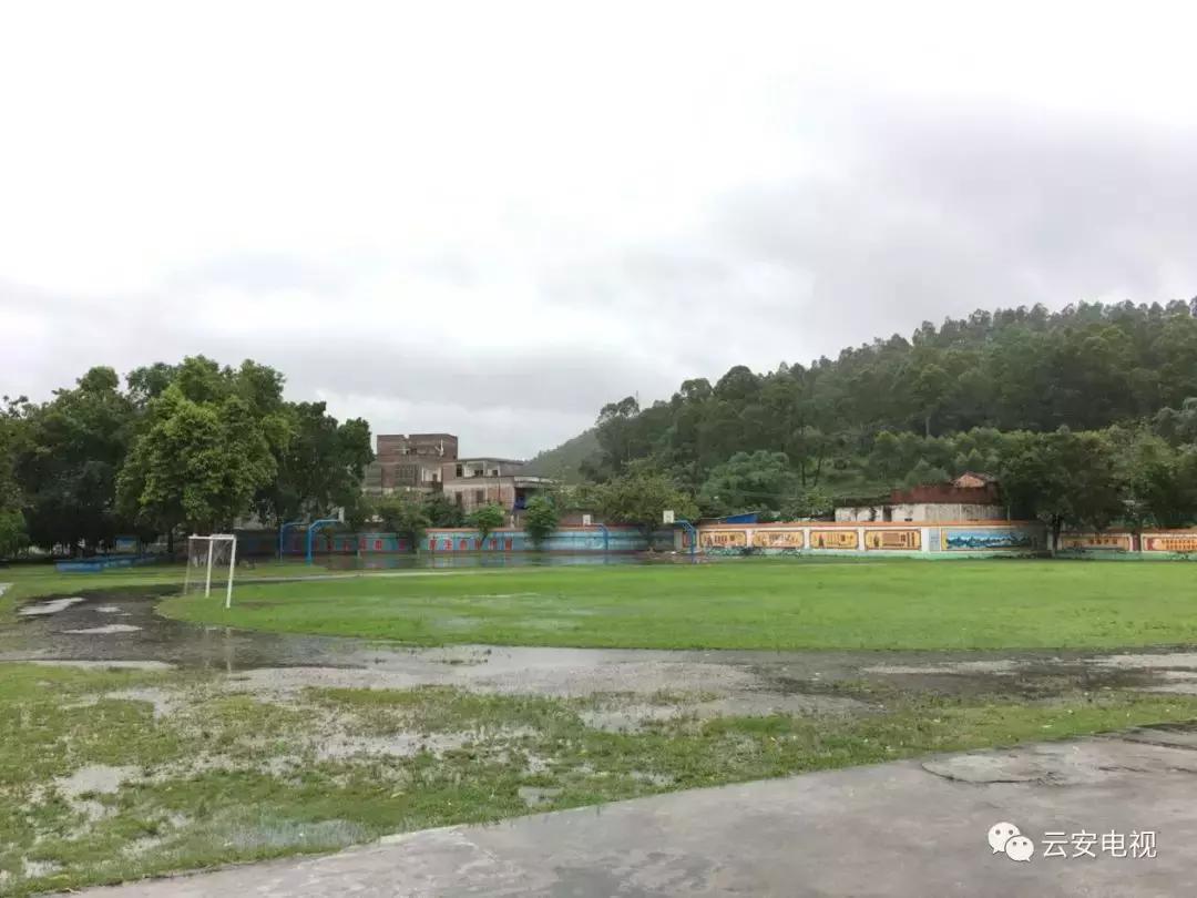 广东省学校足球场改造,改建学校足球场