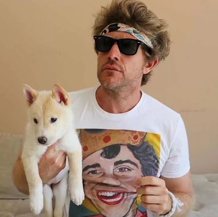 最甜分手看哭3千万人，转头与75岁基友妈妈结婚，“我是你爹”