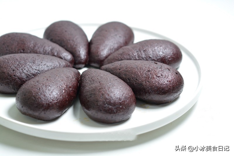 两种颜色的馒头怎么做呢,黑色馒头用什么做的