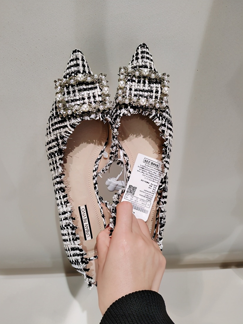 今天推荐几款zara凉鞋,zara和ur同款