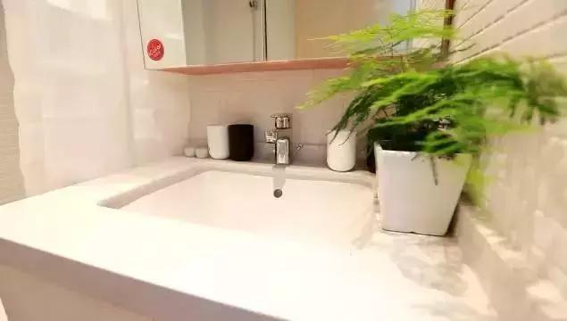 北京40㎡夹缝学区房挤下6口人，准备生二胎，女婿只能睡折叠床