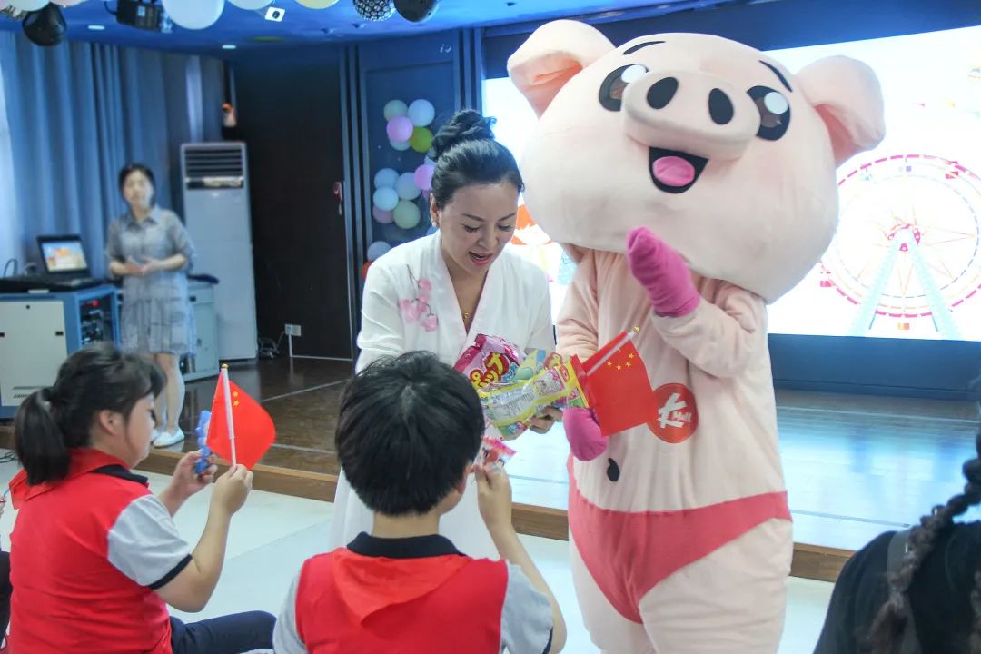 来客茂公益活动新春送福,苏州来客茂公益活动