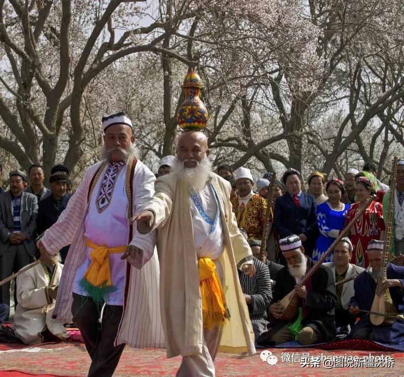 维吾尔族葫芦艺术品摆件,葫芦变身艺术品