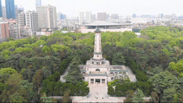 当代年轻人如何树立正确的消费观,当代年轻人的珠宝消费观