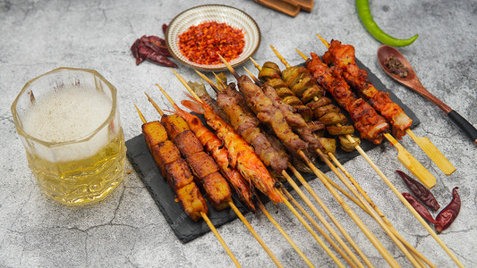 吃什么药不能喝酒否则会有危险,喝酒的时候不能喝什么饮料