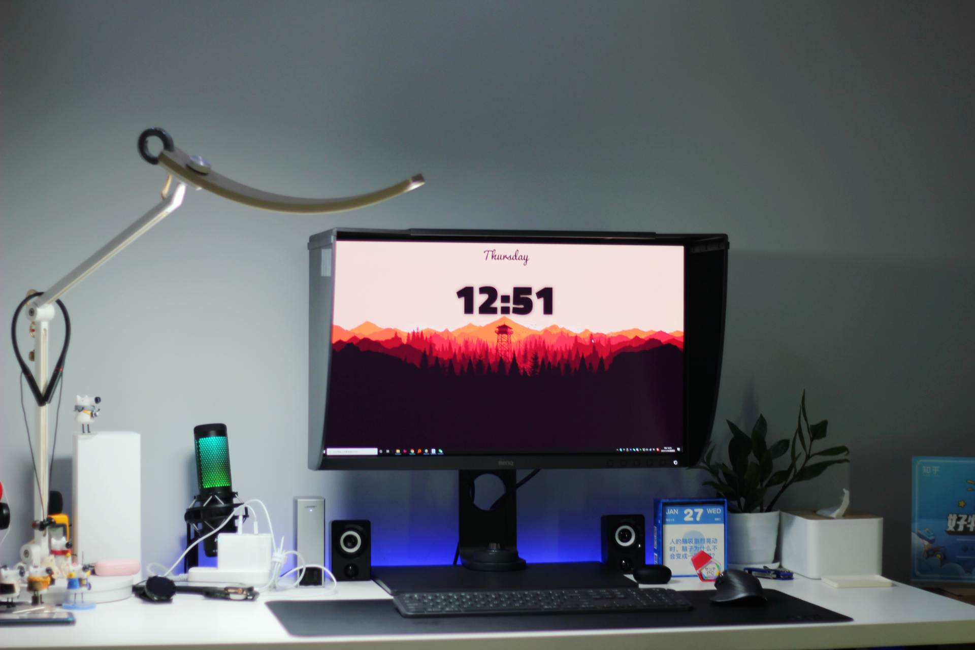 工欲善其事必先利其器，2021年初自媒体创作的专业向桌面配置