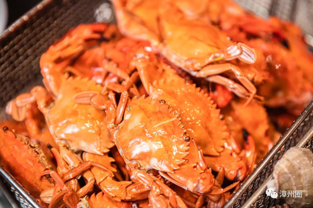 小龙虾海鲜自助烤肉,这家自助餐性价比超高