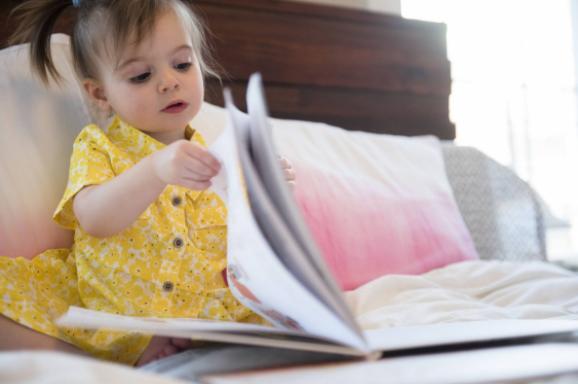 孩子犟脾气不服软的原因,孩子脾气太犟不认错属于什么性格