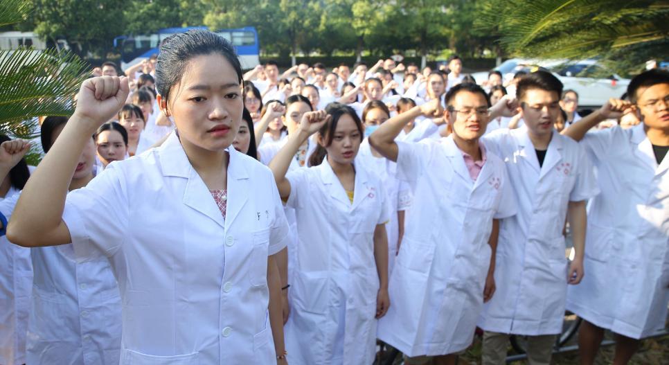 我国医药类大学排名，南医大位居前3甲，中国医大表现亮眼