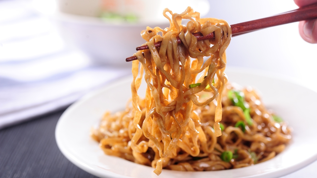 日售千碗拌面、扁肉的尚干小吃