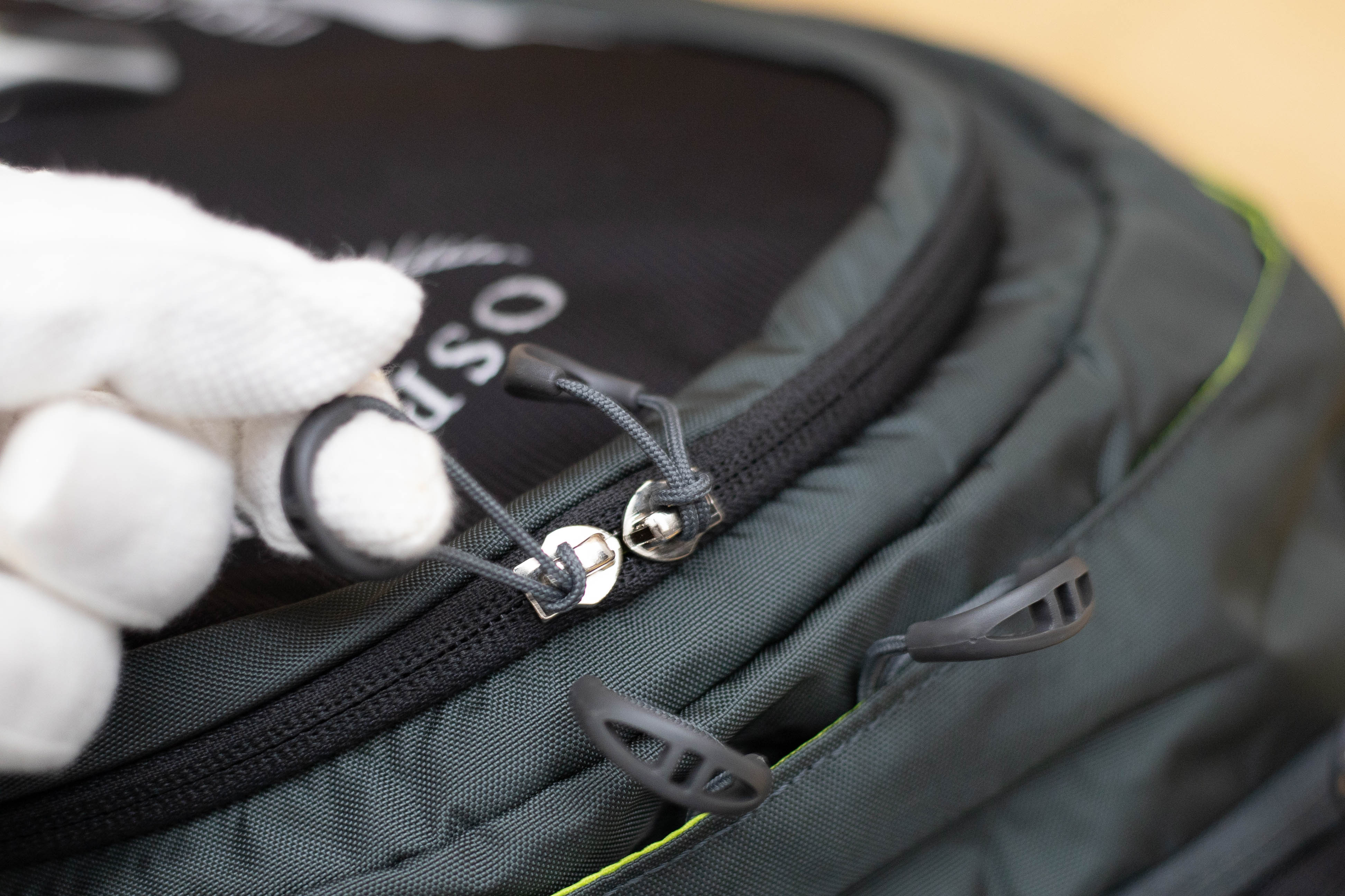 通勤男款双肩包推荐,男人双肩包推荐奢侈品