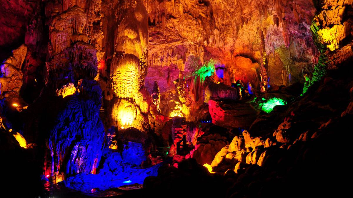 黄果树瀑布旅游攻略最佳线路,梵净山黄果树瀑布小七孔旅游攻略