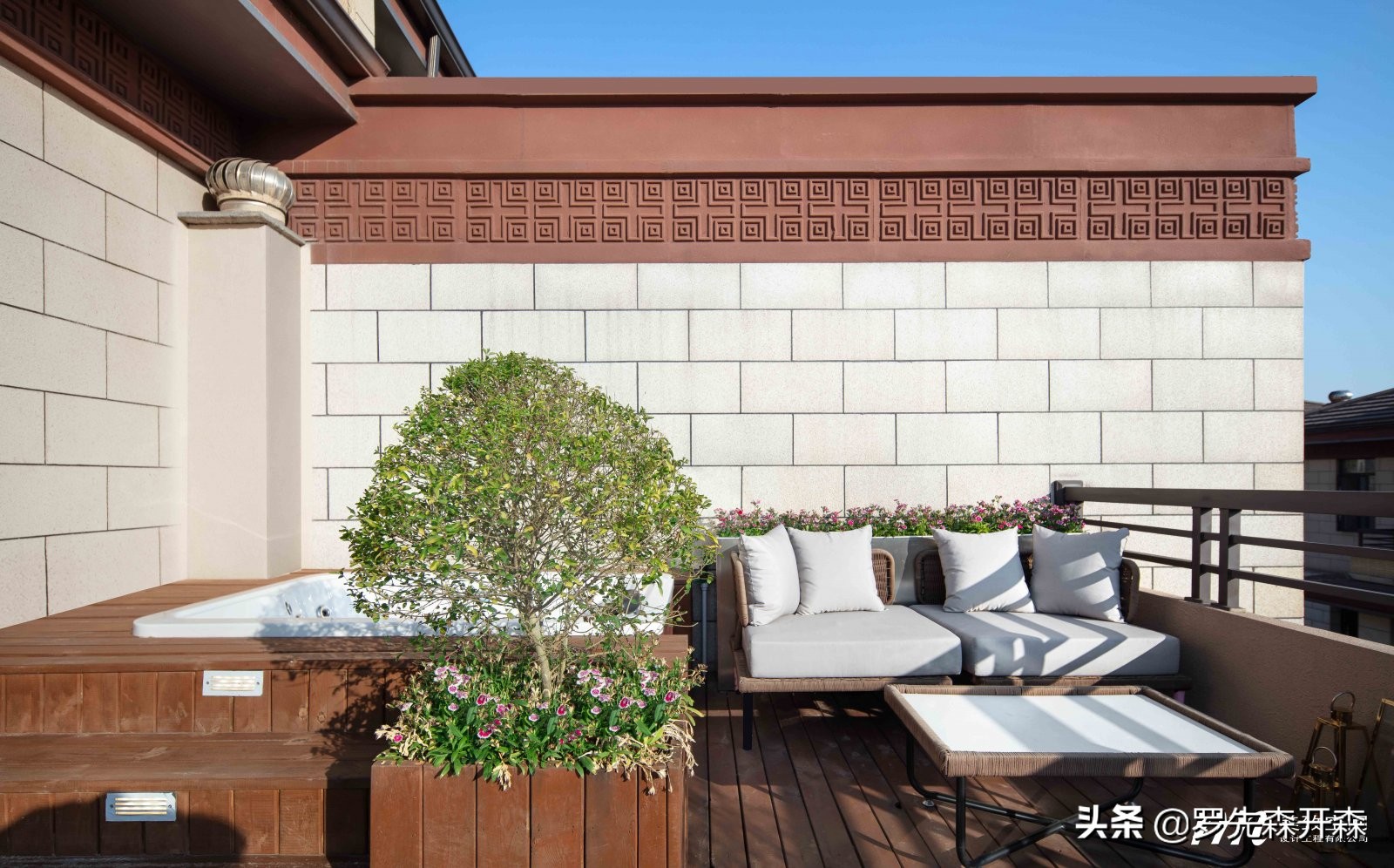 简单纯粹的轻奢美,美而不妖艳的轻奢风