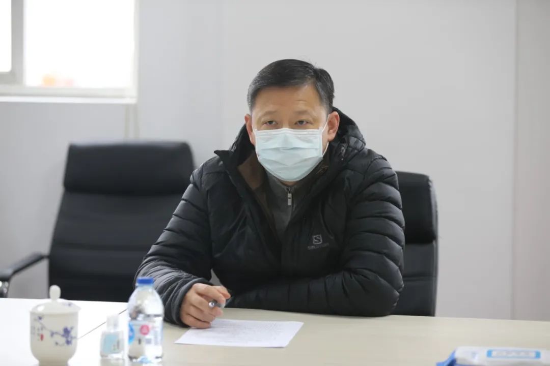 送“礼包”下去，带问题上来！区委书记章曦昨天走访调研这5家企业