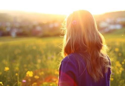 吵架男朋友无动于衷应该怎么办,男朋友和我大吵一架冷战了怎么办