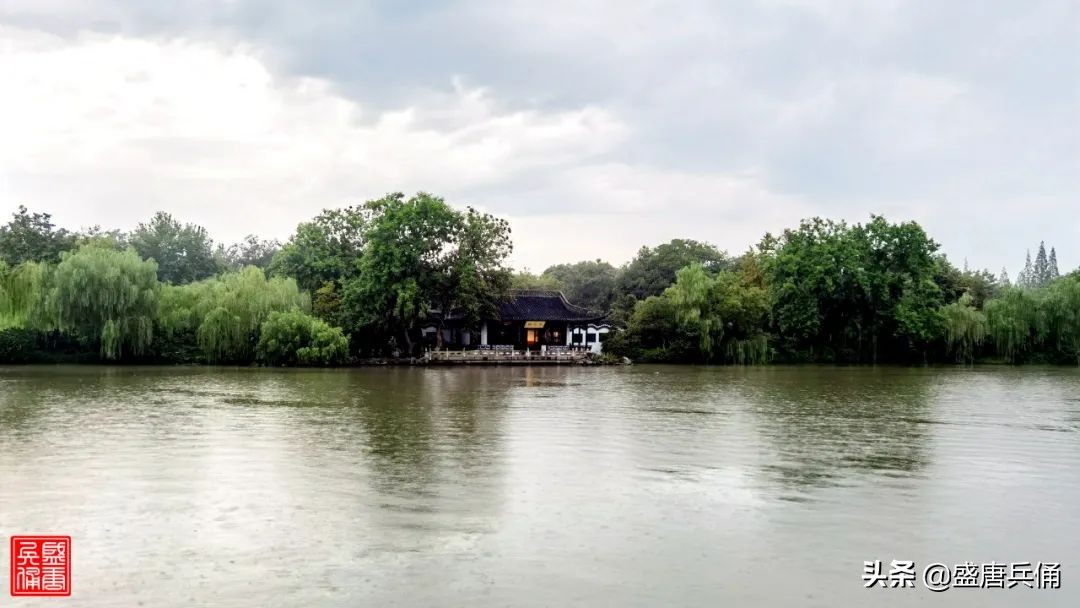 扬州｜垂杨不断接残芜，雁齿红桥俨画图