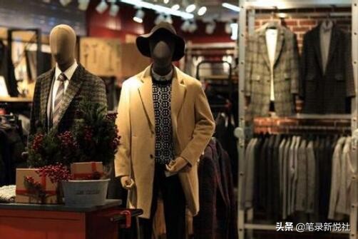 实体店衣服跟网上衣服的区别,名牌服装网上为什么比实体店便宜