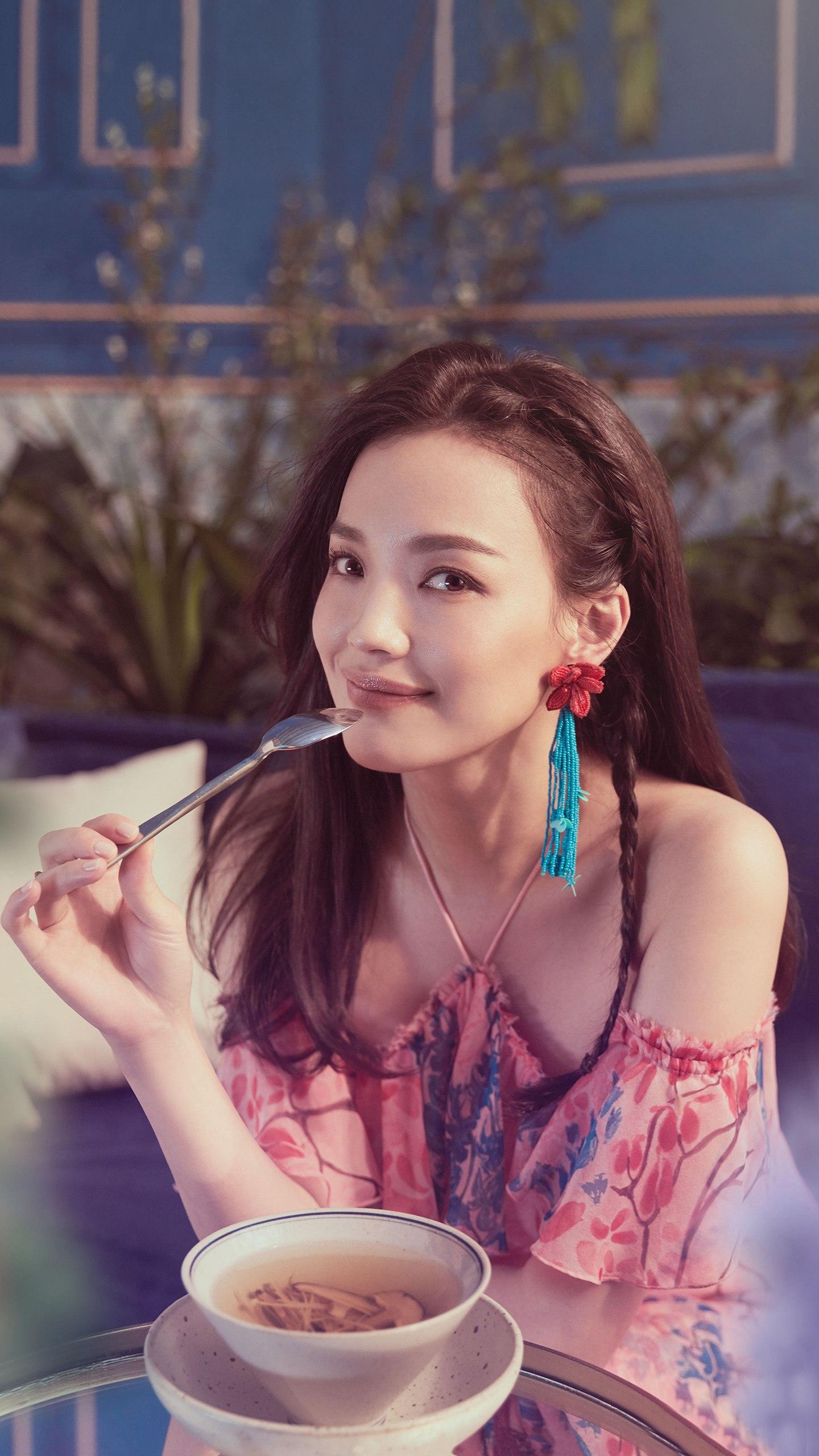 在成为人体艺术模特的“标杆级人物”前，她们的路并不好走