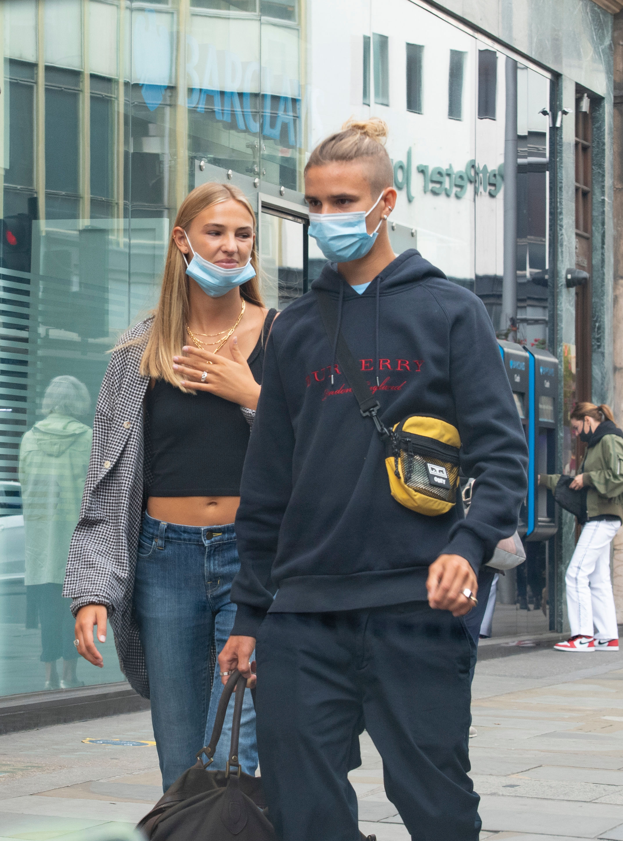 小贝儿子职业生涯首秀,小贝二儿子最新照片