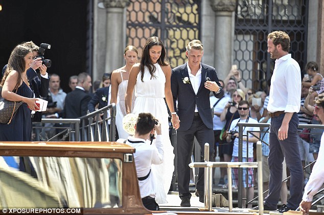 施魏因和伊万诺,施魏因施泰格和伊万诺维奇