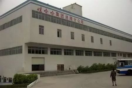 默默无闻宗庆后,如影随形宗庆后