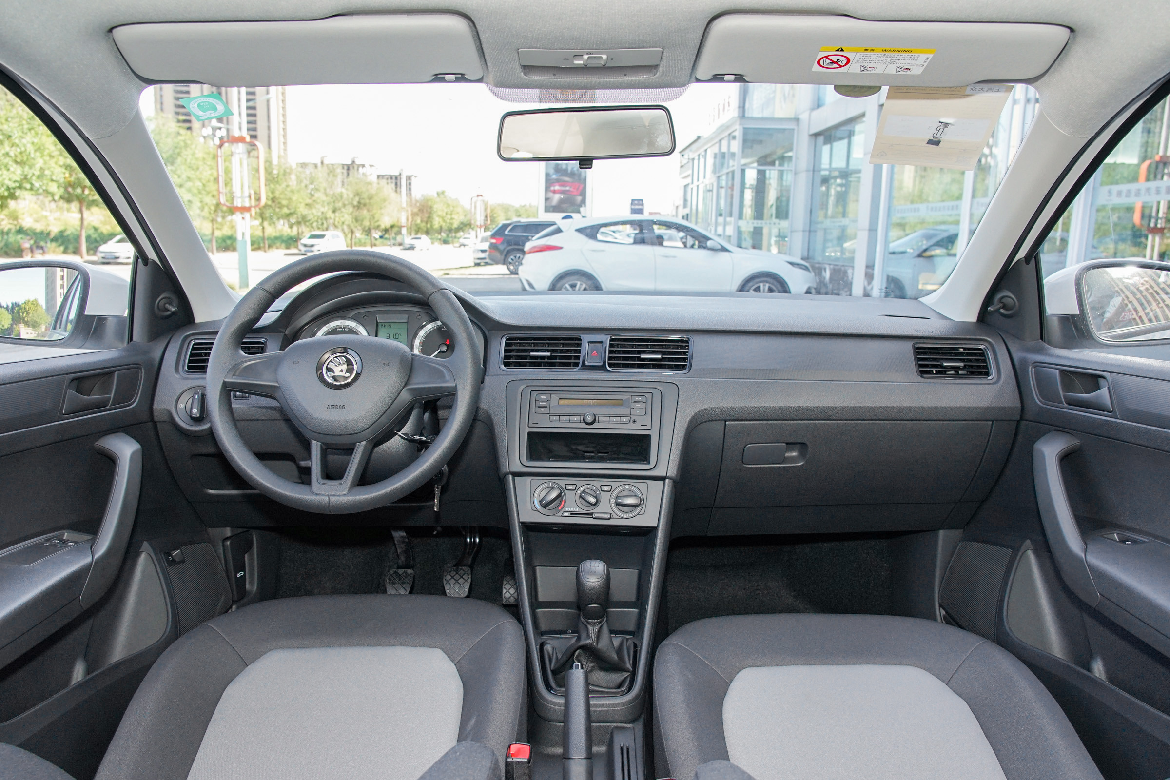 标致301与昕锐哪个好,斯柯达昕锐与标致301二手哪个好