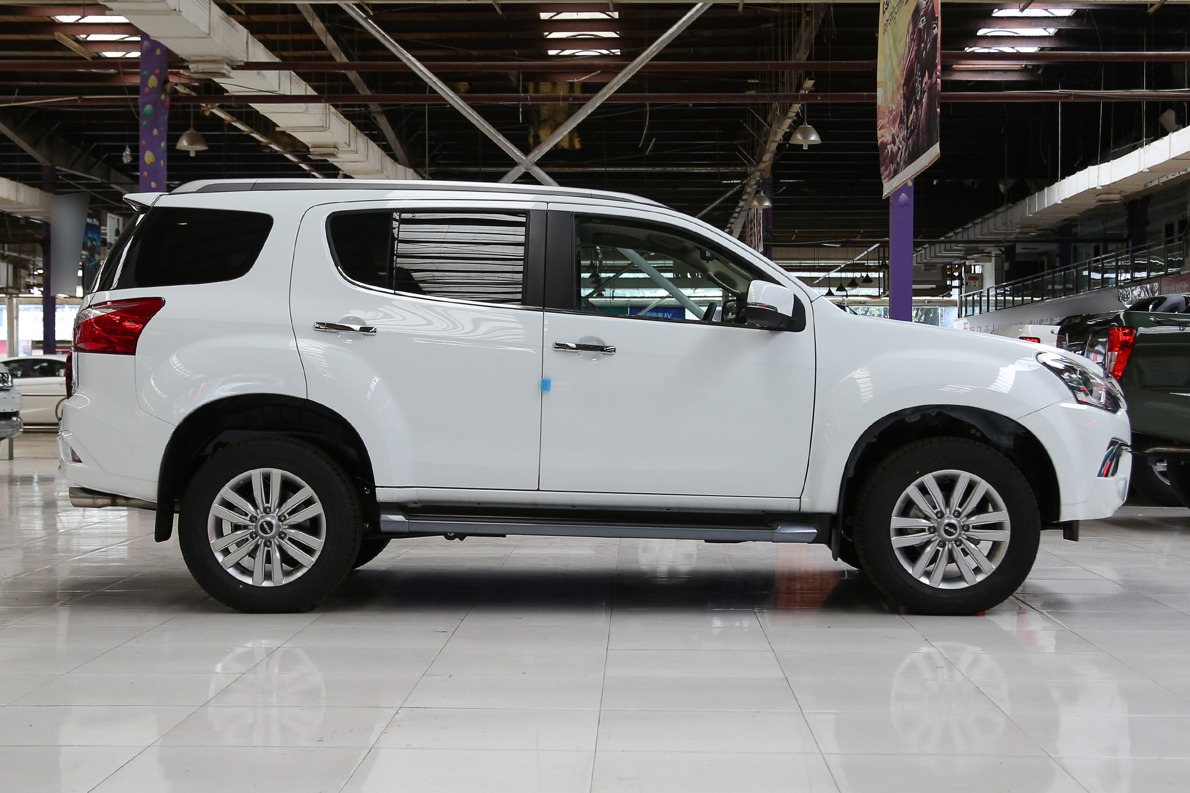 非承载式车身带大梁柴油推荐,mu-x牧游侠1.9柴油四驱