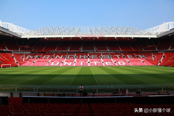 一场记忆深刻的足球比赛,一栋球场