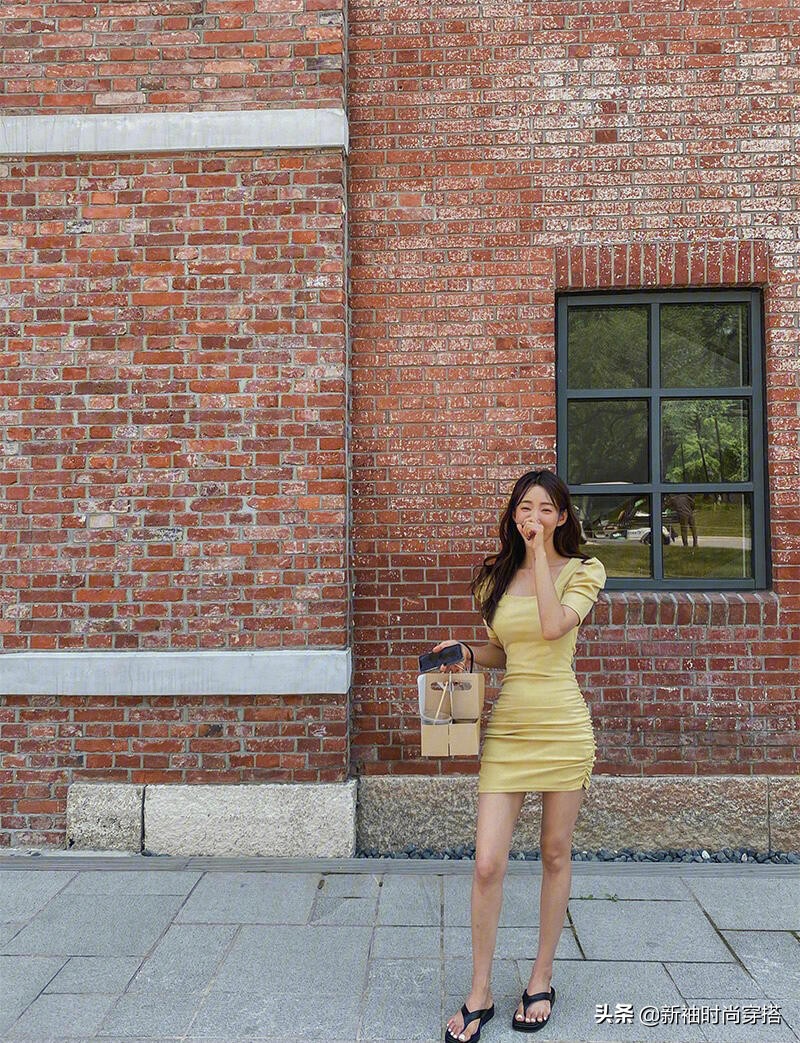 跟ins博主学穿搭夏,穿搭泡泡袖连衣裙