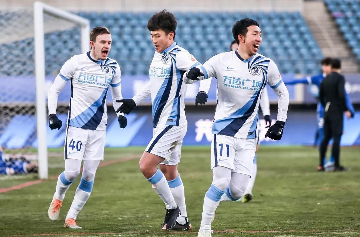 武汉队4比2沧州雄狮李金羽,李金羽绝杀青岛