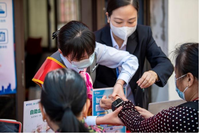 中国电信江西南昌分公司：“智慧助老”助力老年人跨越“数字鸿沟”