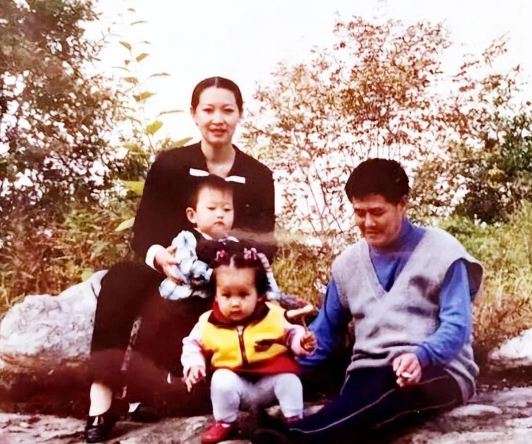 赵本山大女儿赵玉芳结婚现场,赵本山的女儿赵玉芳个人简历