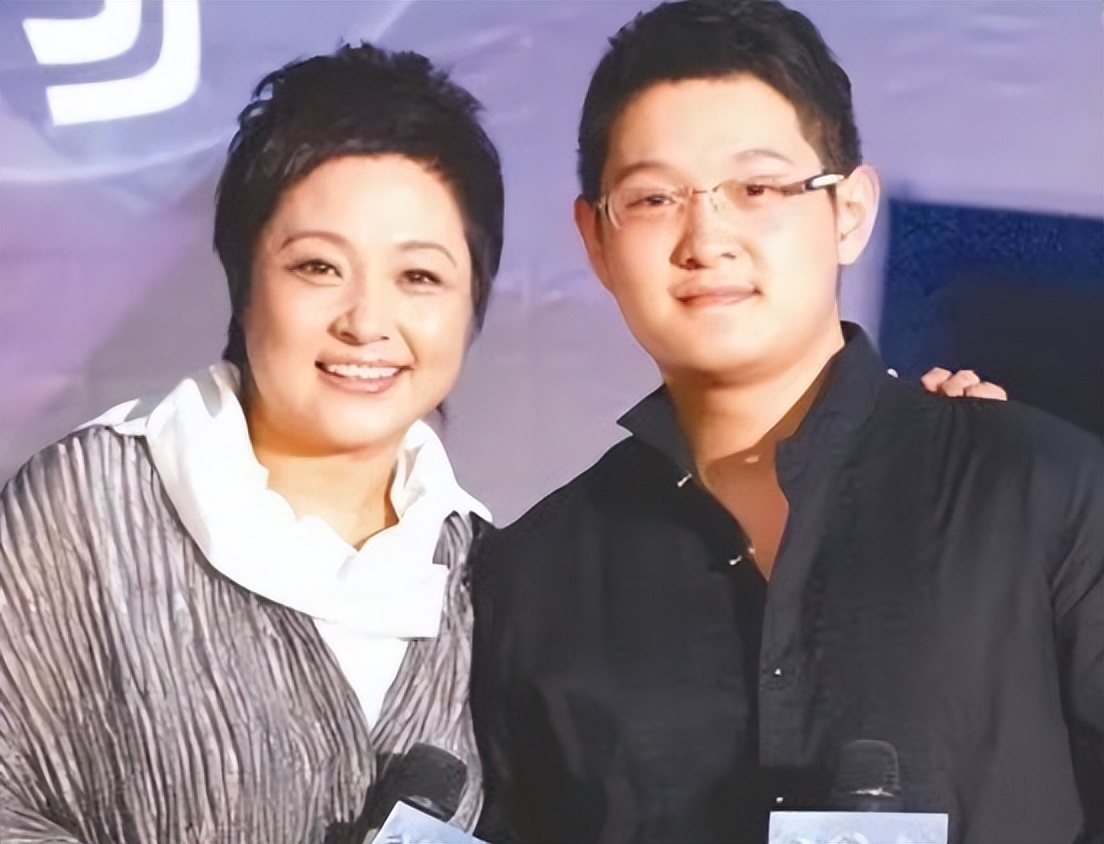 傅彪肝癌时有介入手术吗,傅彪怎样发现是肝癌晚期