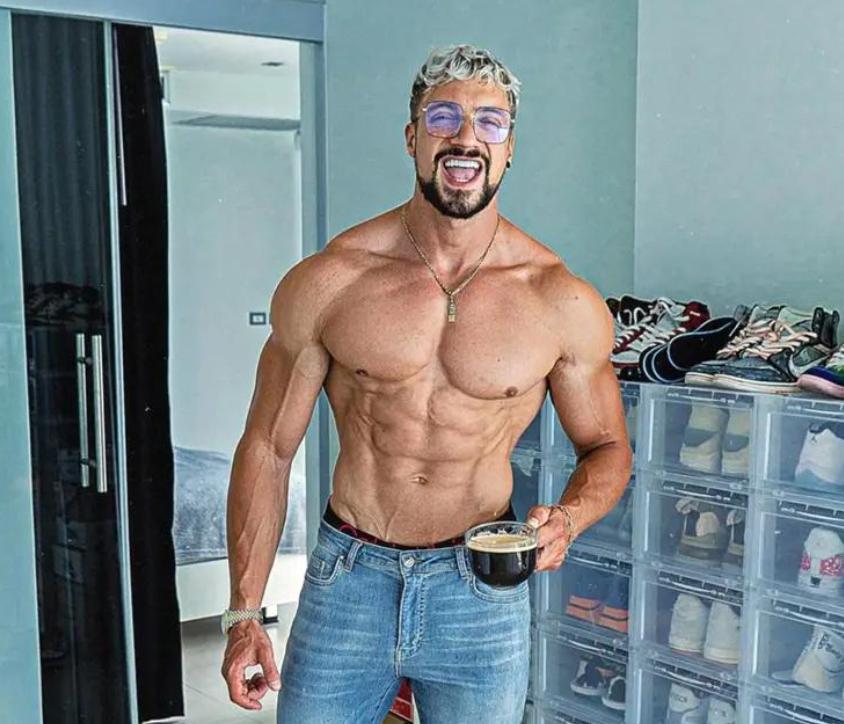 30岁健身网红林德纳猝死！抱女友时颈动脉瘤破裂，健身真的好吗？